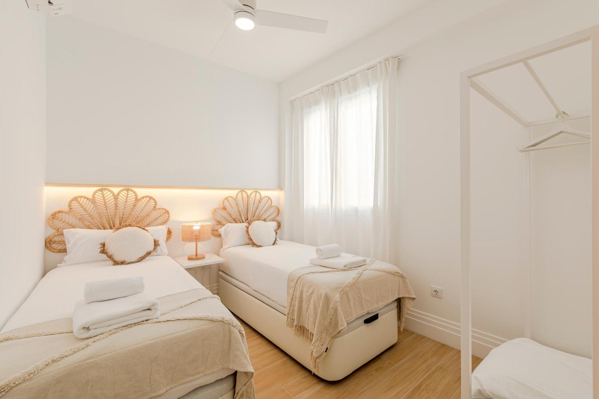Isg Apartments Faustino 45 Seville Exterior photo